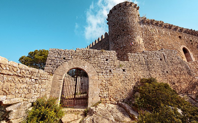 Castell de Santueri, Spain